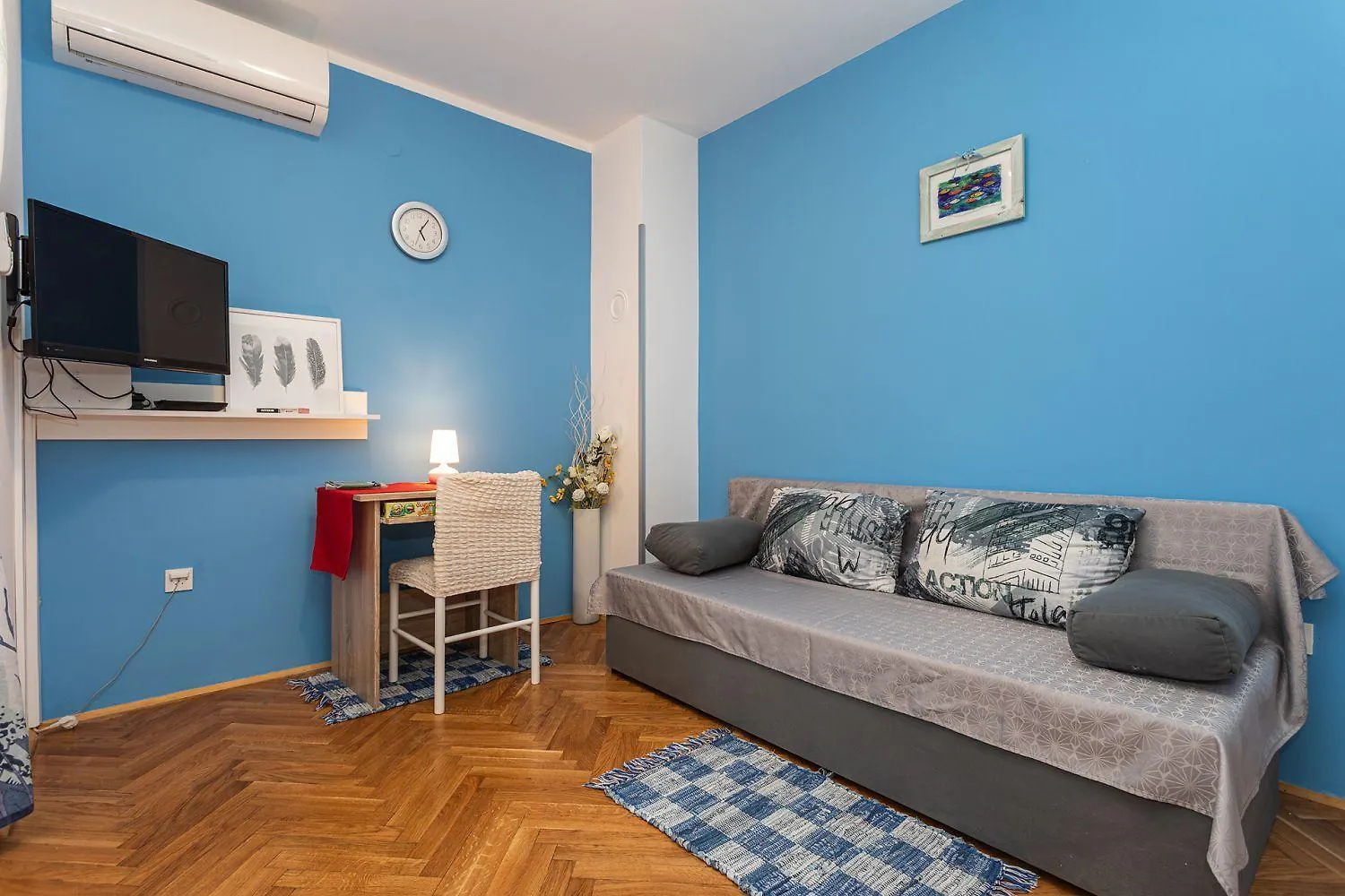 Ferienwohnung Mit Klima, Wifi, Parkplatz, Waschmaschine Baska  Apartment